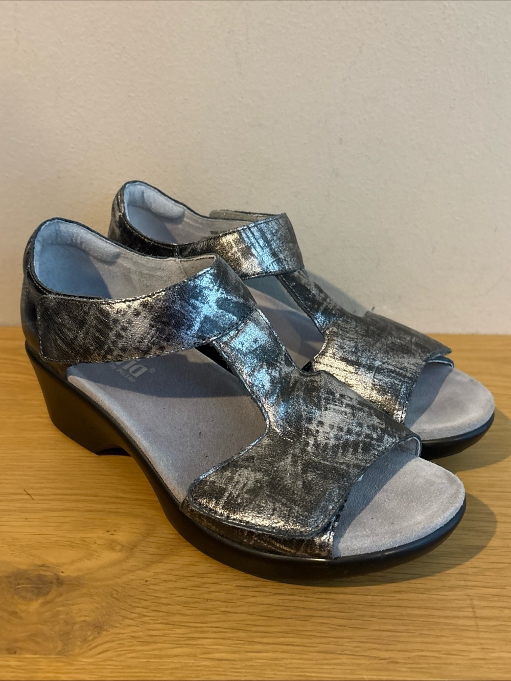 Alegria Riki Asher Sandals Womens EU 40 Silver Leather Adjustable Wedge Shoes